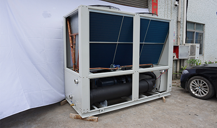 控制箱在工業(yè)冷水機(jī)中起到什么作用？