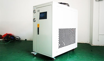 分體式冷水機(jī)與其它冷水機(jī)有何區(qū)別呢？