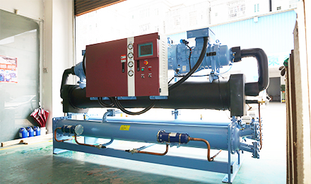 工業(yè)冷水機(jī)組適用于哪些行業(yè)中呢？