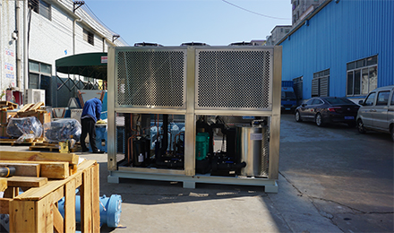 首次安裝冷水機需要注意什么？安裝工業(yè)冷水機注意事項有哪些？