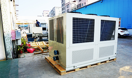 什么時(shí)候購(gòu)買冷水機(jī)設(shè)備比較好呢？